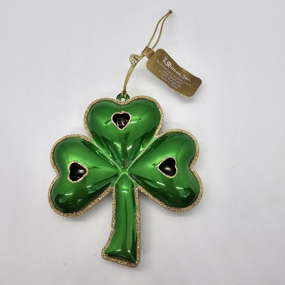 Roman Inc Green Shamrock Hearts Ornament with Gold Glitter Edges and Bells NWT